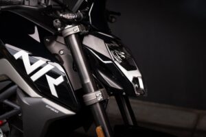 CFMOTO 300NK Mootorratas