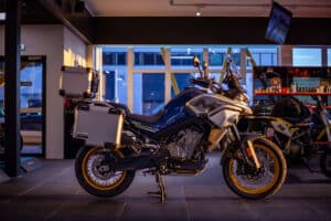 CFMOTO 800MT Touring mootorratas