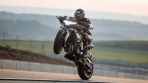 CFMOTO 800NK mootorratas Action