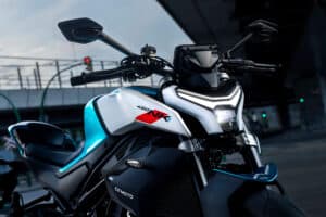 CFMOTO 450NK Mootorratas