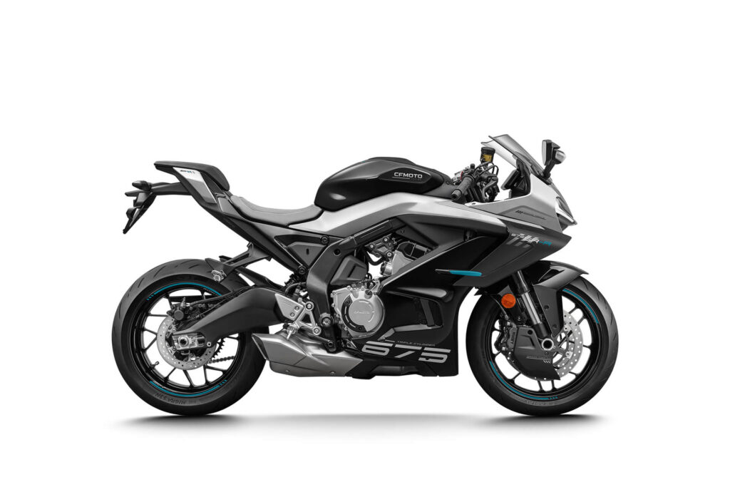 CFMOTO 675SR-R Mootorratas