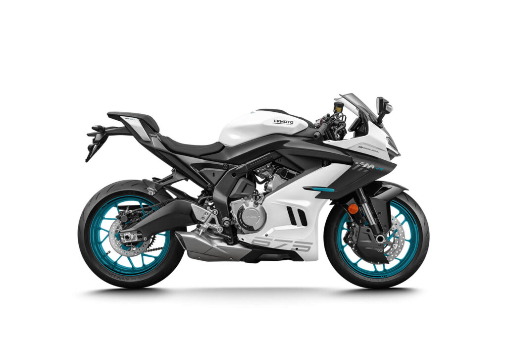 CFMOTO 675SR-R Mootorratas