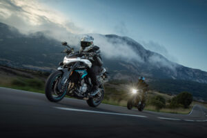 CFMOTO 675NK Mootorratas