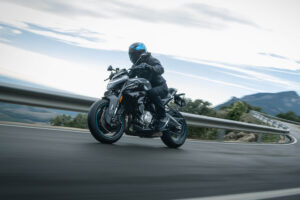 CFMOTO 675NK Mootorratas