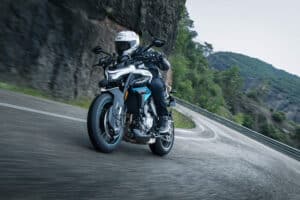 CFMOTO 675NK Mootorratas