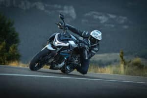 CFMOTO 675NK Mootorratas