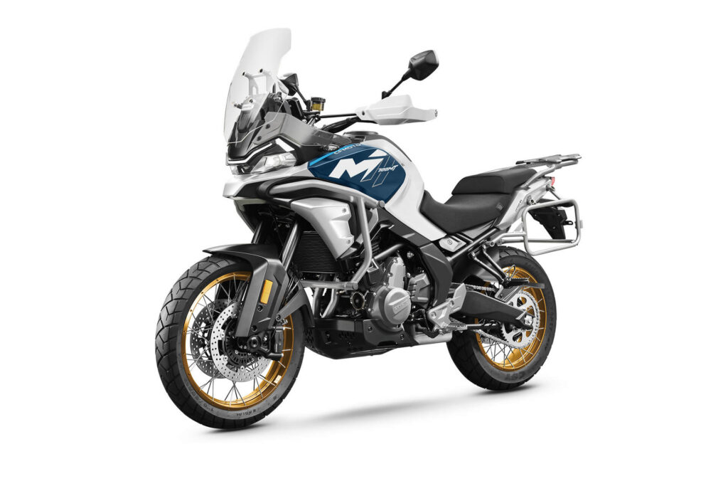 CFMOTO 700MT Mootorratas